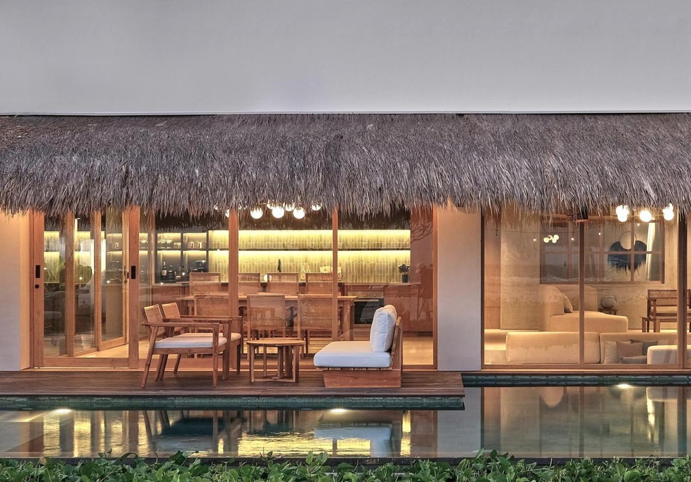 Amber Lombok Beach Resort セロング・ベラナク エクステリア 写真