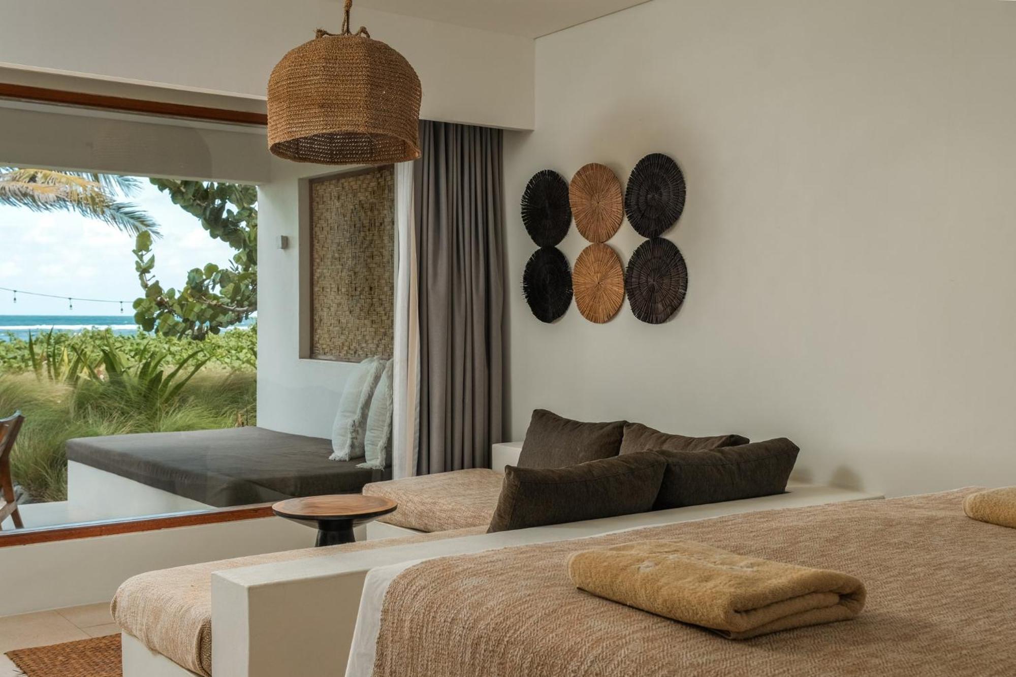 Amber Lombok Beach Resort セロング・ベラナク エクステリア 写真