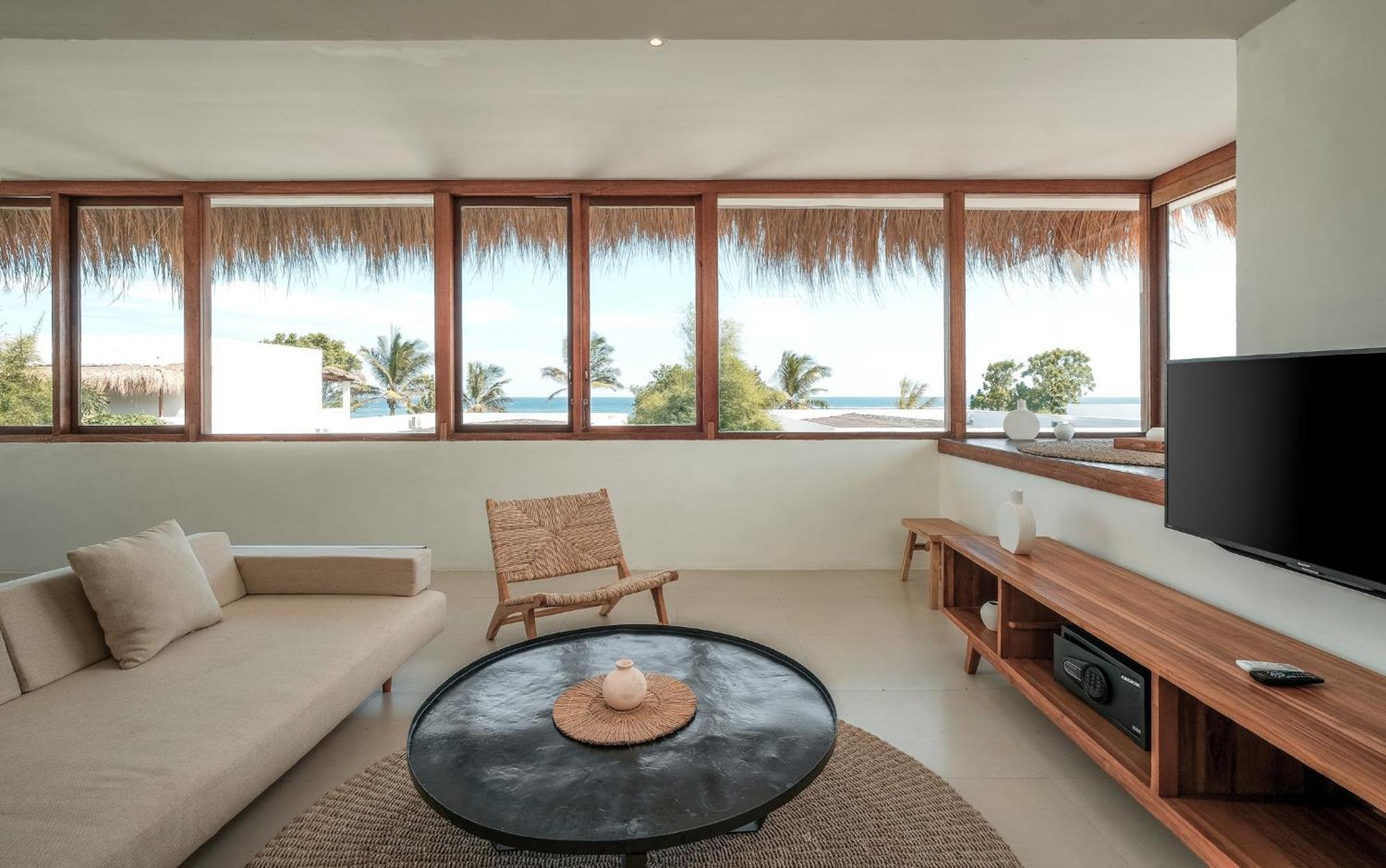 Amber Lombok Beach Resort セロング・ベラナク エクステリア 写真