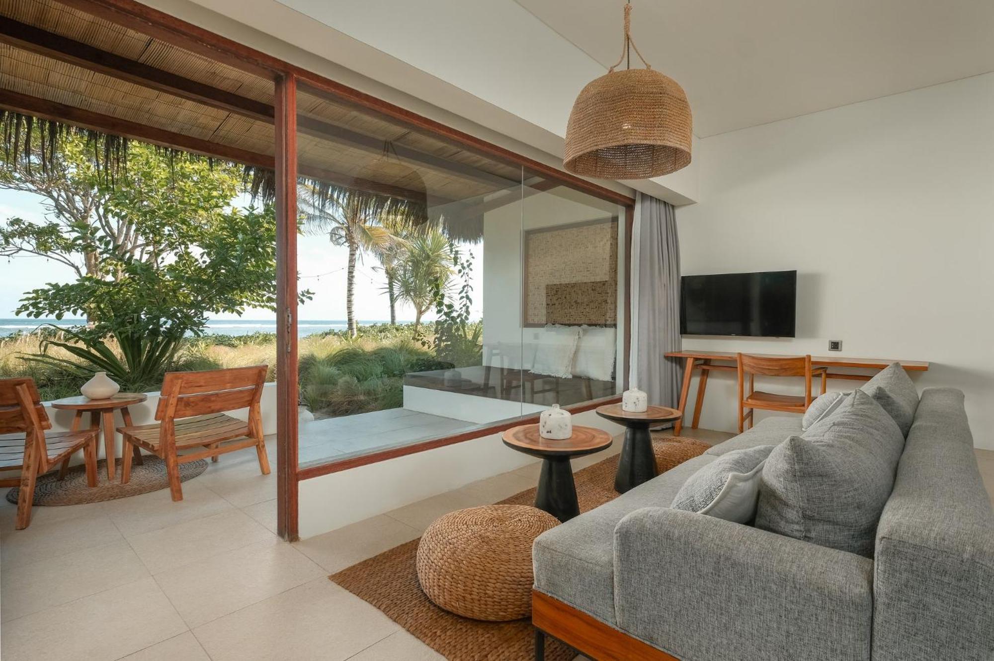 Amber Lombok Beach Resort セロング・ベラナク エクステリア 写真