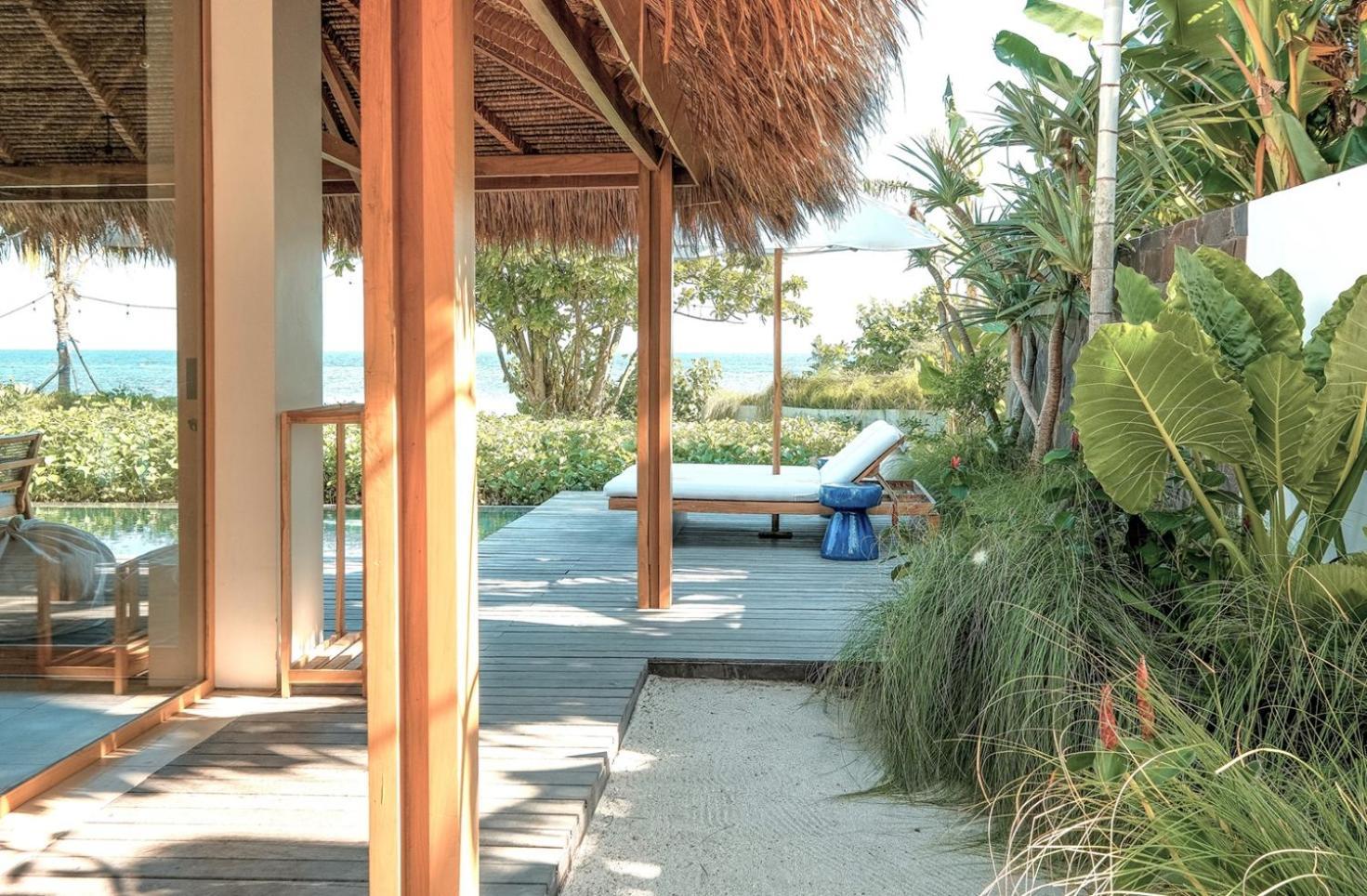 Amber Lombok Beach Resort セロング・ベラナク エクステリア 写真