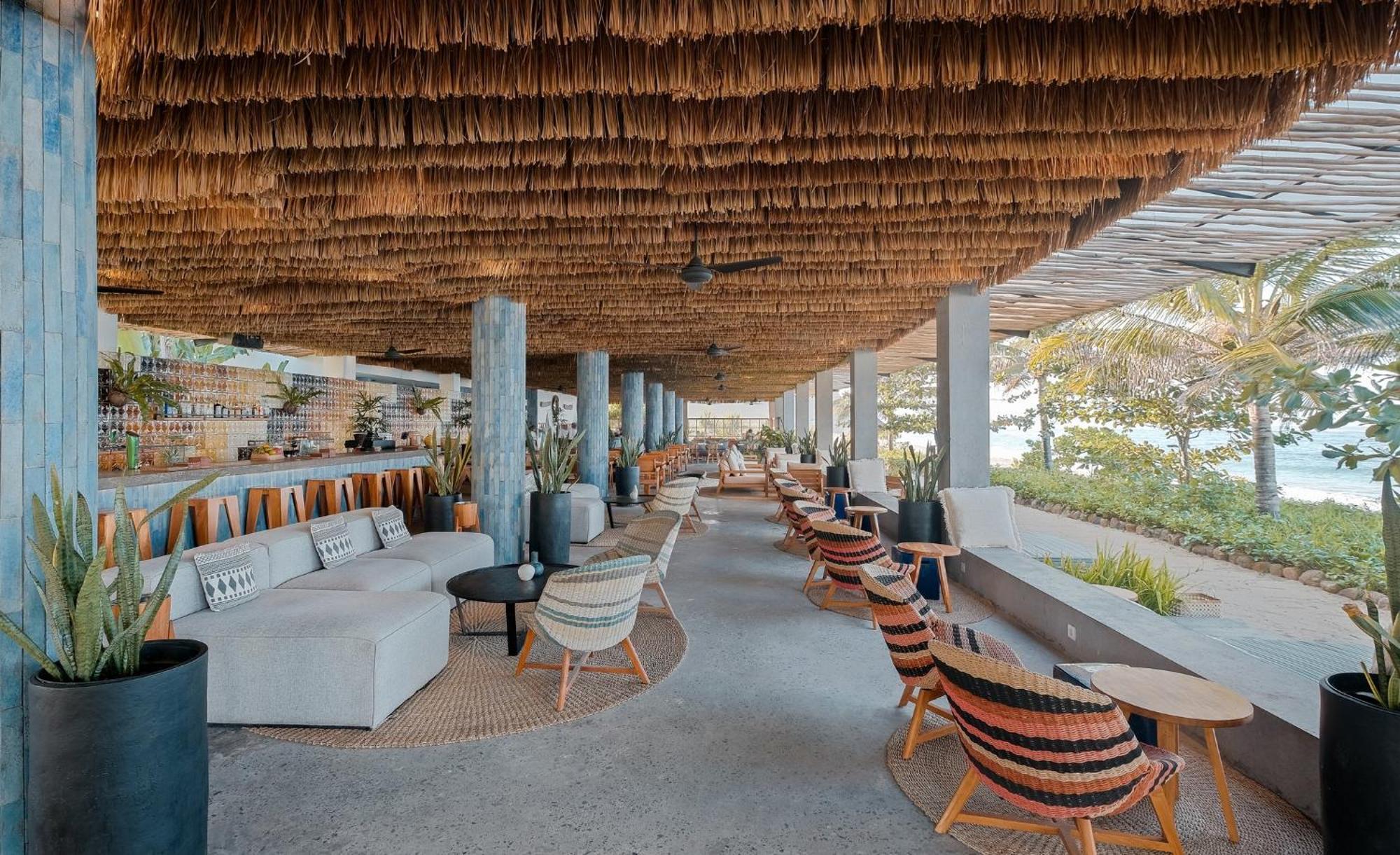 Amber Lombok Beach Resort セロング・ベラナク エクステリア 写真